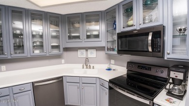 Immaculate Marina Bay Condo with a Garage on North Bay, just