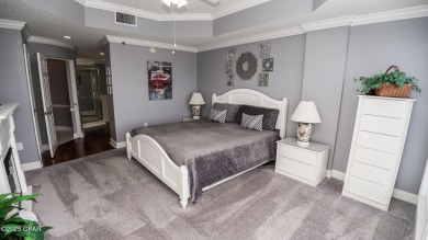 Immaculate Marina Bay Condo with a Garage on North Bay, just