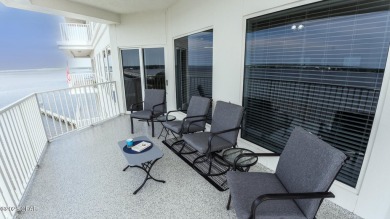 Immaculate Marina Bay Condo with a Garage on North Bay, just