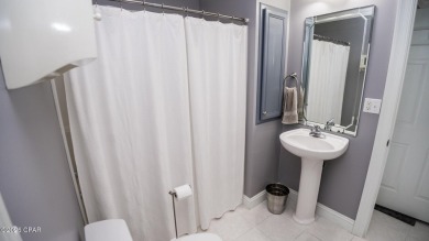 Immaculate Marina Bay Condo with a Garage on North Bay, just