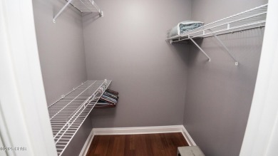 Immaculate Marina Bay Condo with a Garage on North Bay, just