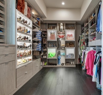 Breathtaking Three-Story Waterfront Sanctuary in South Tampa
