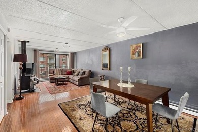 FOR SALE! Beautiful 1 Bedroom/1Bath Condo in the Heart Of