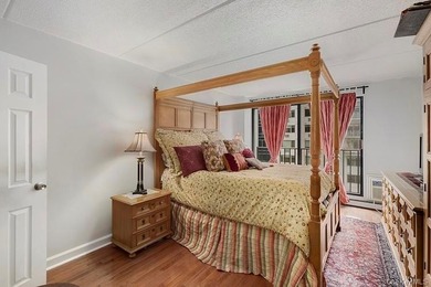 FOR SALE! Beautiful 1 Bedroom/1Bath Condo in the Heart Of