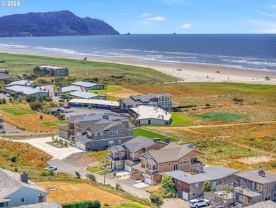 OCEAN FRONT in Gearhart -- new construction completed in 2025