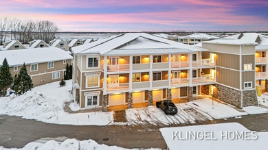 Welcome to the Marina Bay Condominiums of Spring Lake! From the