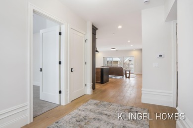 Welcome to the Marina Bay Condominiums of Spring Lake! From the