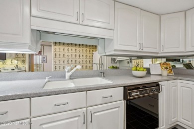 Riverfront elegance in Riverside - 3BR Park Plaza condo with