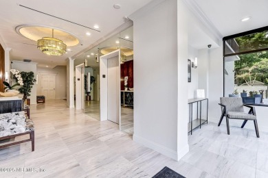 Riverfront elegance in Riverside - 3BR Park Plaza condo with