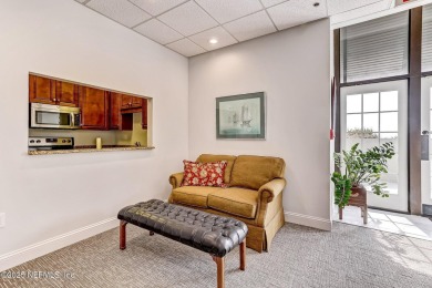 Riverfront elegance in Riverside - 3BR Park Plaza condo with