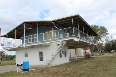 BEAUTIFUL UPDATED MANUFACTURED/DOUBLE WIDE HOME ON 3 LARGE LOTS