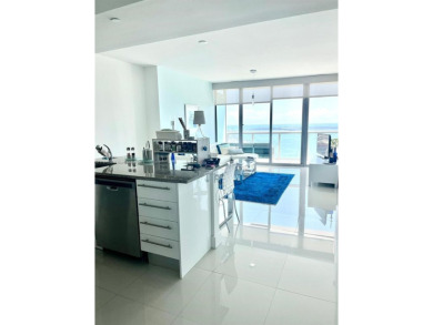 Discover the ultimate downtown Miami living at Marina Blue!