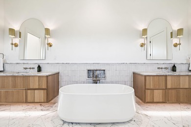 A masterclass in modern luxury, 724 Windsong effortlessly blends