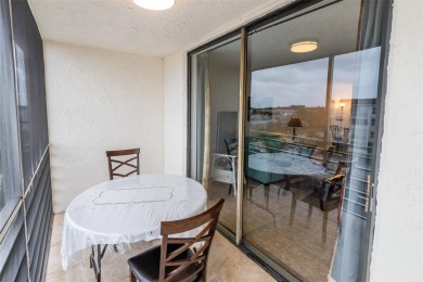 Motivated seller--bring all offers! This well-maintained 2-bed