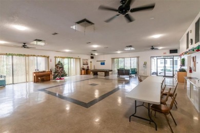 Motivated seller--bring all offers! This well-maintained 2-bed