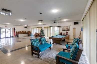 Motivated seller--bring all offers! This well-maintained 2-bed