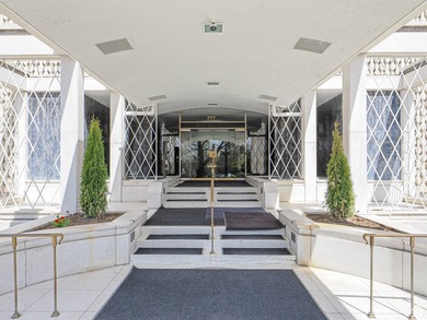 Priced to move & packed with comfort & convenience, this is your