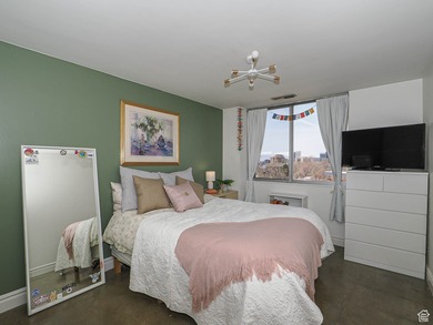 Priced to move & packed with comfort & convenience, this is your