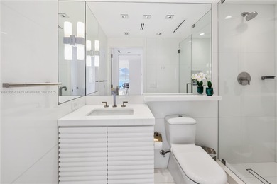 AMAZING VIEWS! A WOW UNIT!! OFFERING BEST AVAILABLE VIEWS