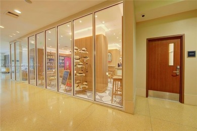 AMAZING VIEWS! A WOW UNIT!! OFFERING BEST AVAILABLE VIEWS