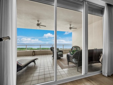 Set above the sparkling waters of Sarasota Bay, this beautifully