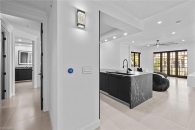 *EXTREMELY RARE* FASHION DRIVE FULLY REMODELED CONDO! Welcome to