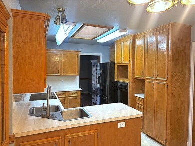 Motivated Seller! Great Investment opportunity! Possibilities