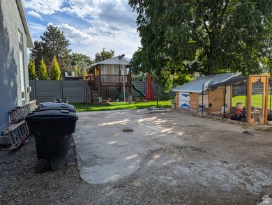 A wonderfully clean, updated & remodeled, open style home with