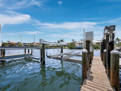 Boaters, this one is rare! On deep, protected water in Cocoanut