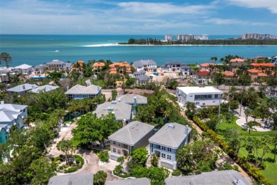 Boaters, this one is rare! On deep, protected water in Cocoanut