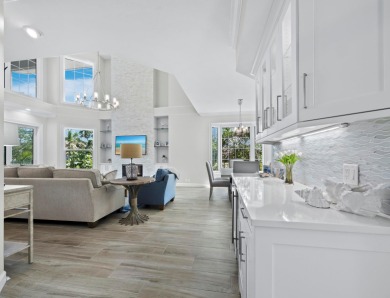 Boaters, this one is rare! On deep, protected water in Cocoanut