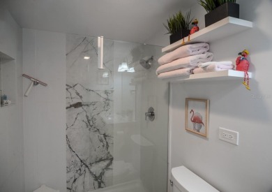 Huge Price reduction--Spacious Beach Access Condo! Enjoy this