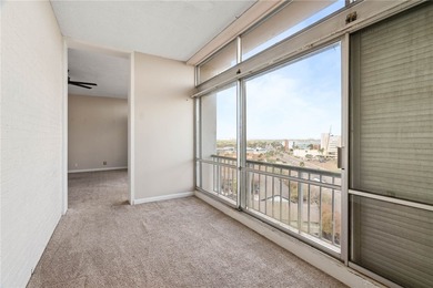 Beautiful one bedroom one bathroom condo in a great location!