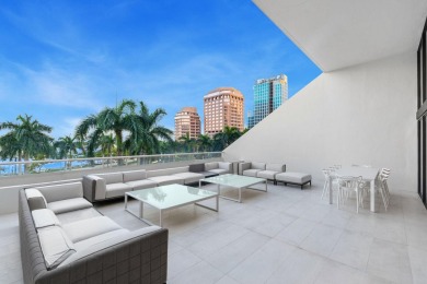 Direct intracoastal views across all 3 levels & impressive