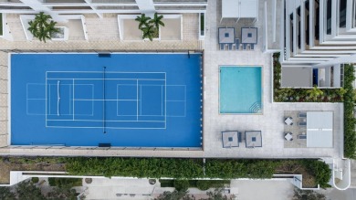 Direct intracoastal views across all 3 levels & impressive