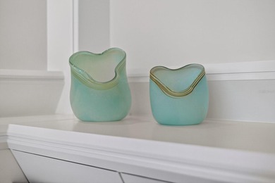 One or more photo(s) has been virtually staged. This is more