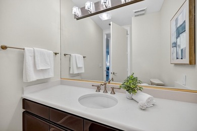 One or more photo(s) has been virtually staged. This is more