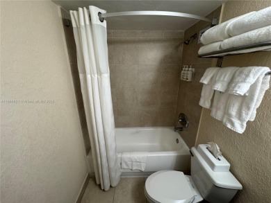 LIVE AT THE MARCO POLO HOTEL RIGHT ON SCENIC AVENTURA'S BEACH!!!