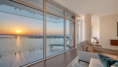 Discover the pinnacle of direct bayfront excellence blending
