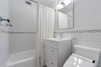 Spacious 2BR/2BA at the Winston Churchill with breathtaking