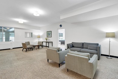 Spacious 2BR/2BA at the Winston Churchill with breathtaking
