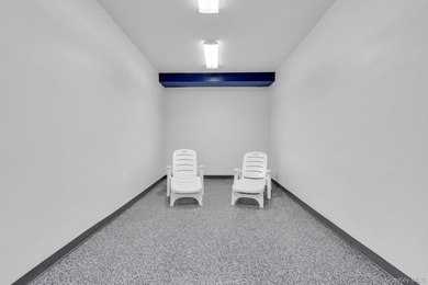 Spacious 2BR/2BA at the Winston Churchill with breathtaking