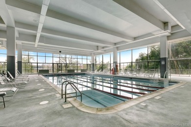 Spacious 2BR/2BA at the Winston Churchill with breathtaking