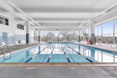 Spacious 2BR/2BA at the Winston Churchill with breathtaking