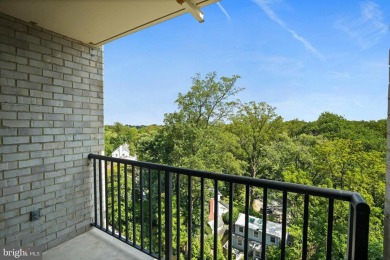 ALL UTILITIES INCLUDED Live in Style at the Center of It All -