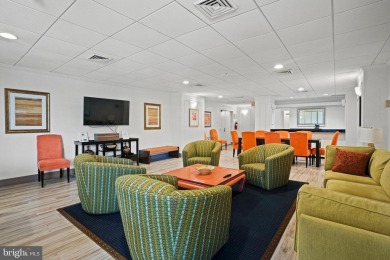 ALL UTILITIES INCLUDED Live in Style at the Center of It All -