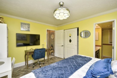 Location, location, location!!! Absolutely stunning 2 bedroom 2