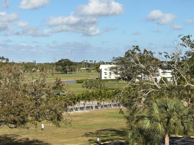 Beautiful spacious split plan 2 bedroom, 2 full bath condo with