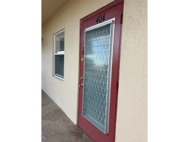 Beautiful spacious split plan 2 bedroom, 2 full bath condo with