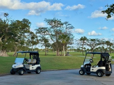 Beautiful spacious split plan 2 bedroom, 2 full bath condo with